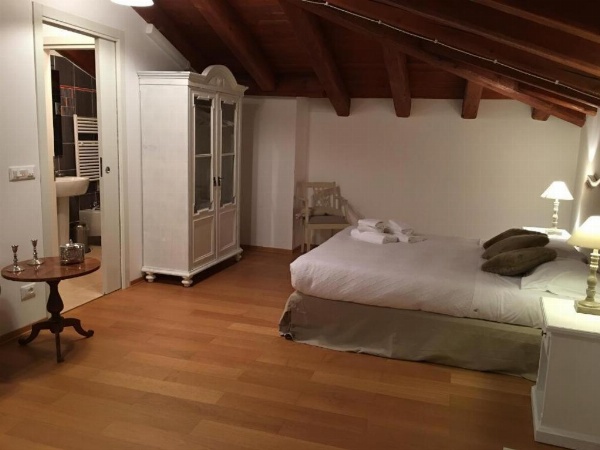 Barbacan Boutique Hotel image 5